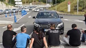 Los taxistas de Hegoalde continúan con la huelga este día martes 1 taxista de Hegoalde