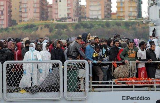 Gobierno de España ha pedido ayuda a las naciones unidas por la llegada de Inmigrantes en la ruta del Mediterráneo occidental. Gobierno de España ha pedido ayuda a las naciones unidas por la llegada de Inmigrantes en la ruta del Mediterráneo occidental.