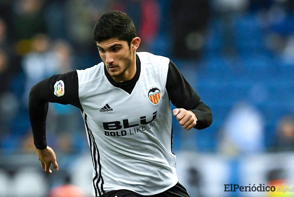 Gonçalo Guedes el nuevo jugador del Valencia 1 El pasado 28 de Agosto, Gonçalo Guedes arribó a España para firmar su contrato con el Valencia CF por las próximas cuatro temporadas