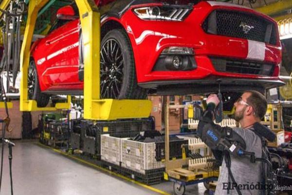 Ford, utilizará exoesqueletos en 15 de sus fábricas alrededor del mundo 1 Ford