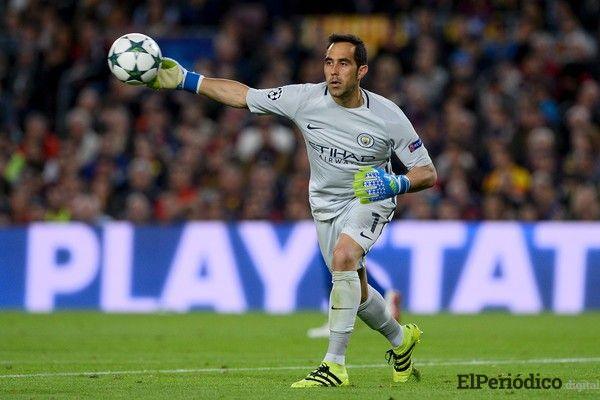 El Manchester City confirma la lesión de Claudio Bravo 2 El Manchester City confirmó que el guardameta chileno Claudio Bravo sufrió una ruptura en el Tendón de Aquiles de su pierna izquierda