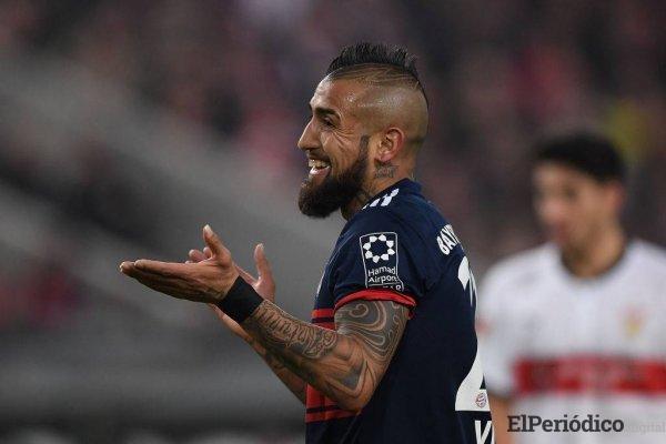 Este viernes 3 de Agosto, se hizo oficial el fichaje del mediocampista chileno Arturo Vidal por el FC Barcelona para la temporada 2018-2019.