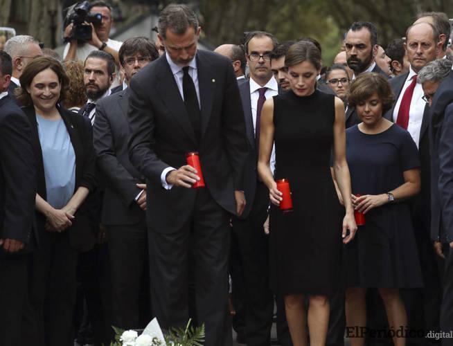 El Rey Felipe VI asistirá al homenaje de las víctimas de Barcelona y Cambrils 1 Rey Felipe VI asistirá al homenaje que se les estará efectuando a las víctimas de los atentados de Barcelona y Cambrils.