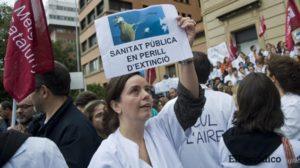 La falta de profesionales de la salud en Barcelona es admitida por El Govern 1 El Govern