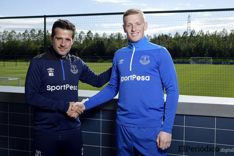 Jordan Pickford firmó una renovación de contrato con el Everton FC. El guardameta de 24 años, es pieza fundamental en la selección inglesa.