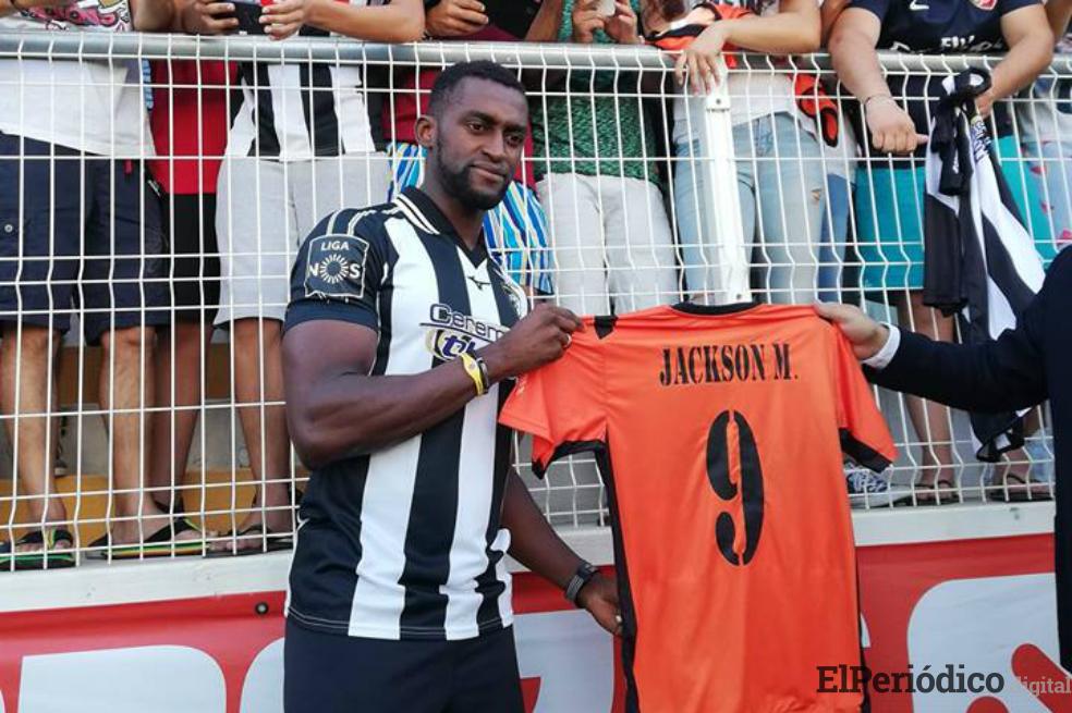 Jackson Martínez fue presentado en el Portimonense SC 1 El delantero Jackson Martínez emigró al fútbol portugués para unirse a las filas del Portimonense SC. El colombiano desea recuperarse pronto de su lesión.
