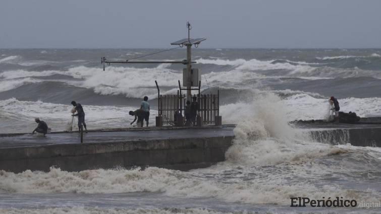 Un supertifón llamado Mangkhut, asota fuertemente el territorio de Filipinas, dejando gran cantidad de afectados a su paso.