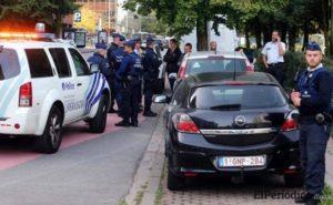 Un hombre armado ha atacado con un cuchillo a un policía en Bruselas al grito de “Alá en grande” 1 Bruselas