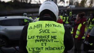 Marcha en Francia contra Macron deja un muerto y más de doscientos heridos 1 Francia