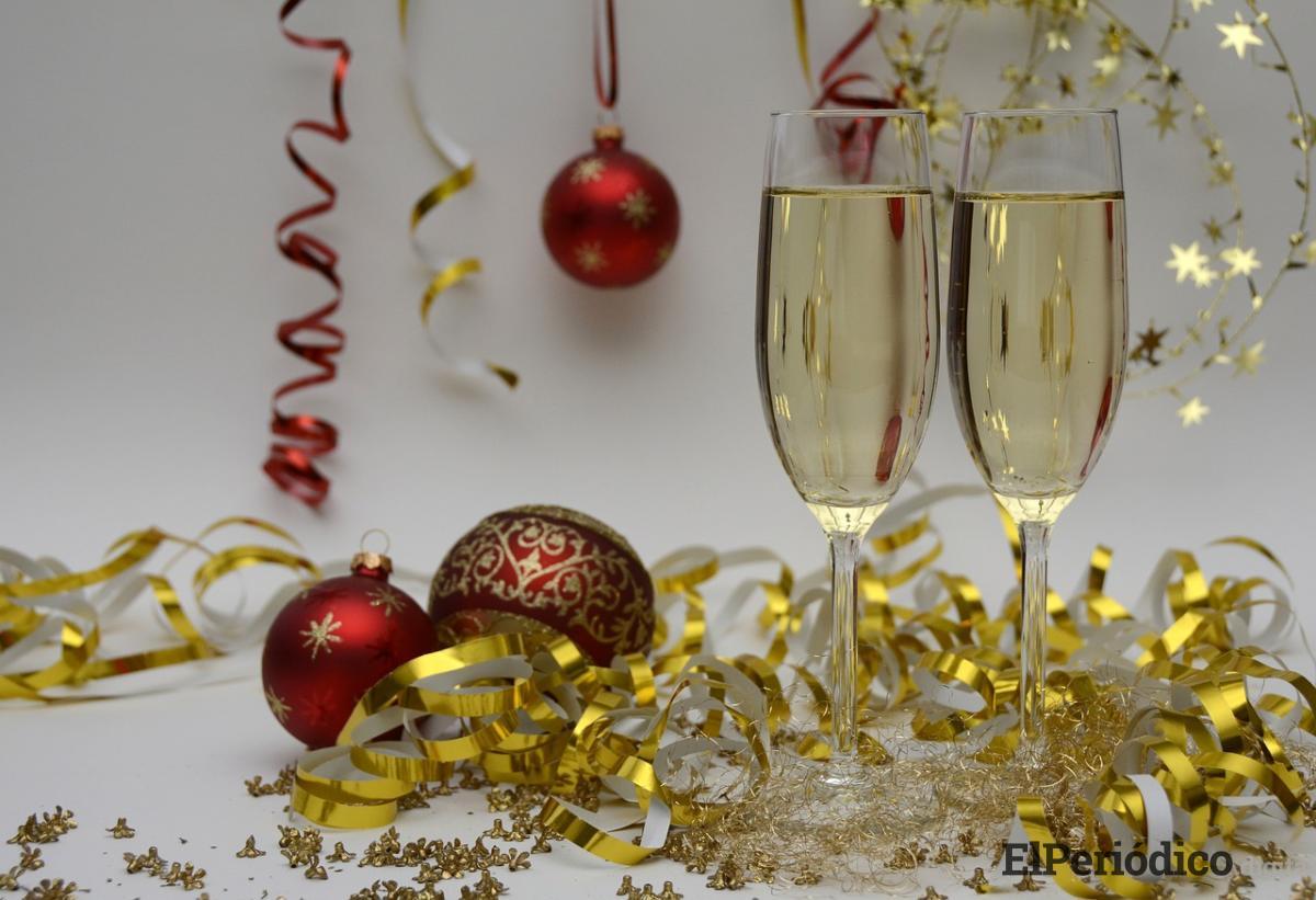 La Junta pide a los ayuntamientos jiennenses que extremen los controles en la celebración de cotillones y fiestas navideñas La Junta pide a los ayuntamientos jiennenses que extremen los controles en la celebración de cotillones y fiestas navideñas