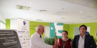 Hospital Universitario de Jaén celebra el Día del Medio Ambiente con el reparto de plantones