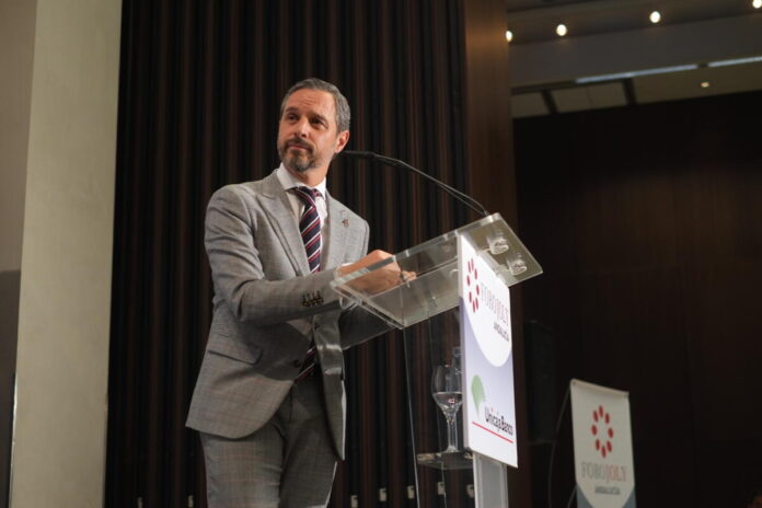 Andalucía logra cubrir en cinco meses más del 95% de sus necesidades de financiación previstas en 2019 a través de los mercados Andalucía logra cubrir en cinco meses más del 95% de sus necesidades de financiación previstas en 2019 a través de los mercados