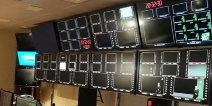 Huelga en Canal Sur: 91 trabajadores, el 31%, llevan la televisión a negro
