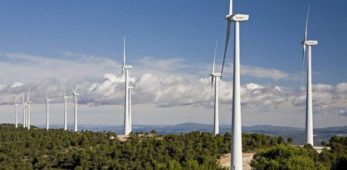 El precio de la electricidad esta siendo derribado gracias al viento y el día de hoy va a salir prácticamente gratis