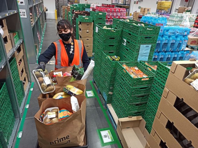 Amazon esta retando a las grandes cadenas de supermercados con el lanzamiento de Amazon Fresh