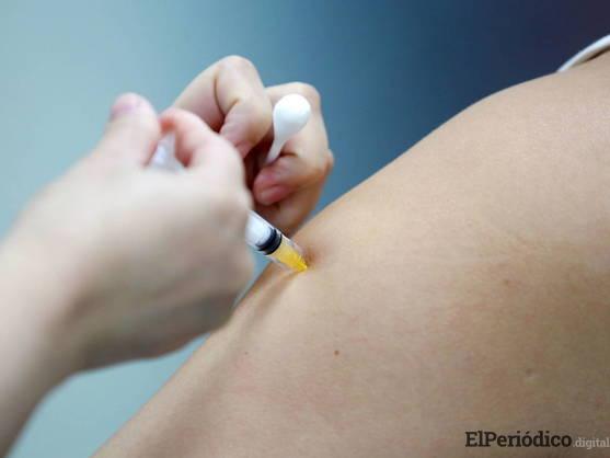 sanidad-investiga-tres-casos-de-trombosis-en-personas-vacunadas-con-astrazeneca