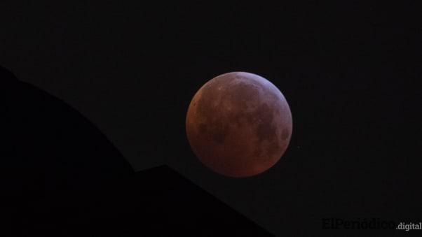 http___cdn.cnn.com_cnnnext_dam_assets_210512175307-super-blood-moon-eclipse-2019