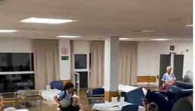 La zona cero del "tsunami" en Paiporta: ratonera en el sótano de la casa cuartel y gritos de pánico en el geriátrico