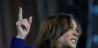Kamala Harris advierte en Phoenix: “Trump volverá a separar familias, pero lo hará a una gran escala”