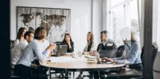 ¿Puede obligarme la empresa a trabajar un día festivo?