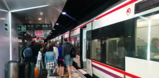 Sumar vuelve a unirse al PP para exigir al Gobierno que explique cómo serán las ayudas al transporte el año que viene