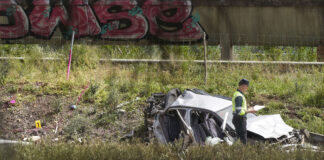 Dos fallecidos y cinco heridos en un accidente múltiple en la A-66 en la provincia de Sevilla por un coche en dirección contraria