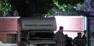 Hallan 11 cadáveres en una camioneta abandonada en Chilpancingo