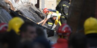 Al menos ocho muertos en Serbia por el derrumbe del techo en una estación de tren