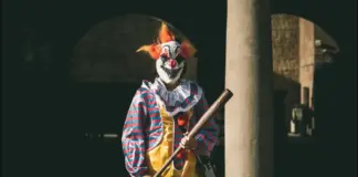Fin de semana en Barcelona: fiestas de Halloween, la tarta de queso más barata de España y camisetas de futbol 'vintage'