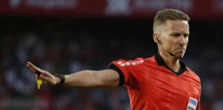 La UEFA castiga a los árbitros españoles