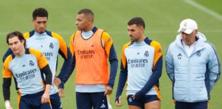 Ancelotti y los jugadores se encierran en el vestuario