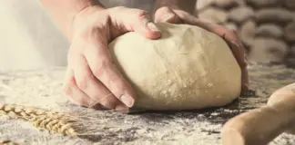 La receta sencilla de pan casero de un experto panadero y tres ideas de rellenos para acompañarlo