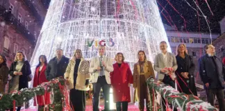 Vigo ultima el encendido de sus luces con previsiones hoteleras "muy buenas" tras la "extraordinaria" Navidad de 2023