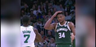 El hilarante troleo de Antetokounmpo a Brown ¡en pleno partido!