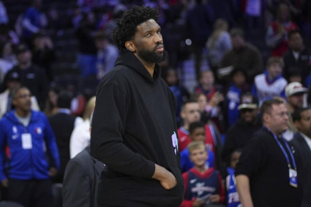 Las estadísticas de Embiid esta temporada: 1 técnica, 2 investigaciones y 3 partidos de sanción