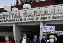El hospital pediátrico más importante de Argentina peligra por las políticas de Milei, denuncian los trabajadores