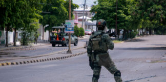 Al menos 52 muertos en una semana por la violencia en Sinaloa, Gobierno mexicano descarta explosión de carro bomba