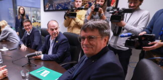 Puigdemont exige que Sánchez se someta a una "cuestión de confianza" y anuncia que Junts ya ha registrado una iniciativa parlamentaria: "No es de fiar"