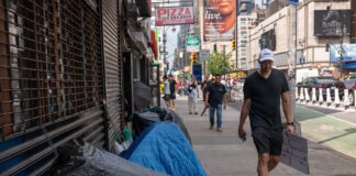 El número de personas sin hogar aumenta un 18% en 2024 en EE UU por la falta de vivienda asequible