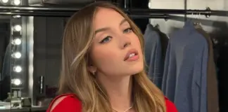 Sydney Sweeney reaparece, tras las críticas a su cuerpo, con un body lencero y chaqueta de cuero de Mango