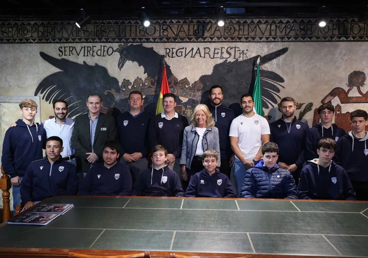 Muñoz destaca los «éxitos deportivos y la gran labor de cantera» de los clubes locales
