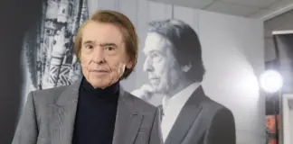Así es la exclusiva urbanización donde Raphael vive en uno de los municipios más ricos de Madrid