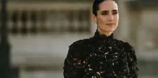 ¿No sabes qué ponerte en Nochevieja? Las cinco blusas de Zara con las que no necesitarás nada más