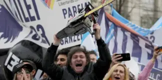 Milei anuncia una "motosierra profunda" en Argentina para 2025