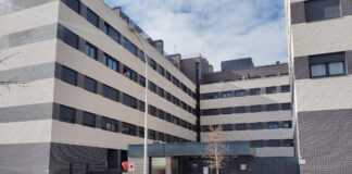 Macrookupación de una urbanización de lujo en Carabanchel: 28 pisos sin estrenar usurpados tras ser 'vendidos' por un clan a familias peruanas