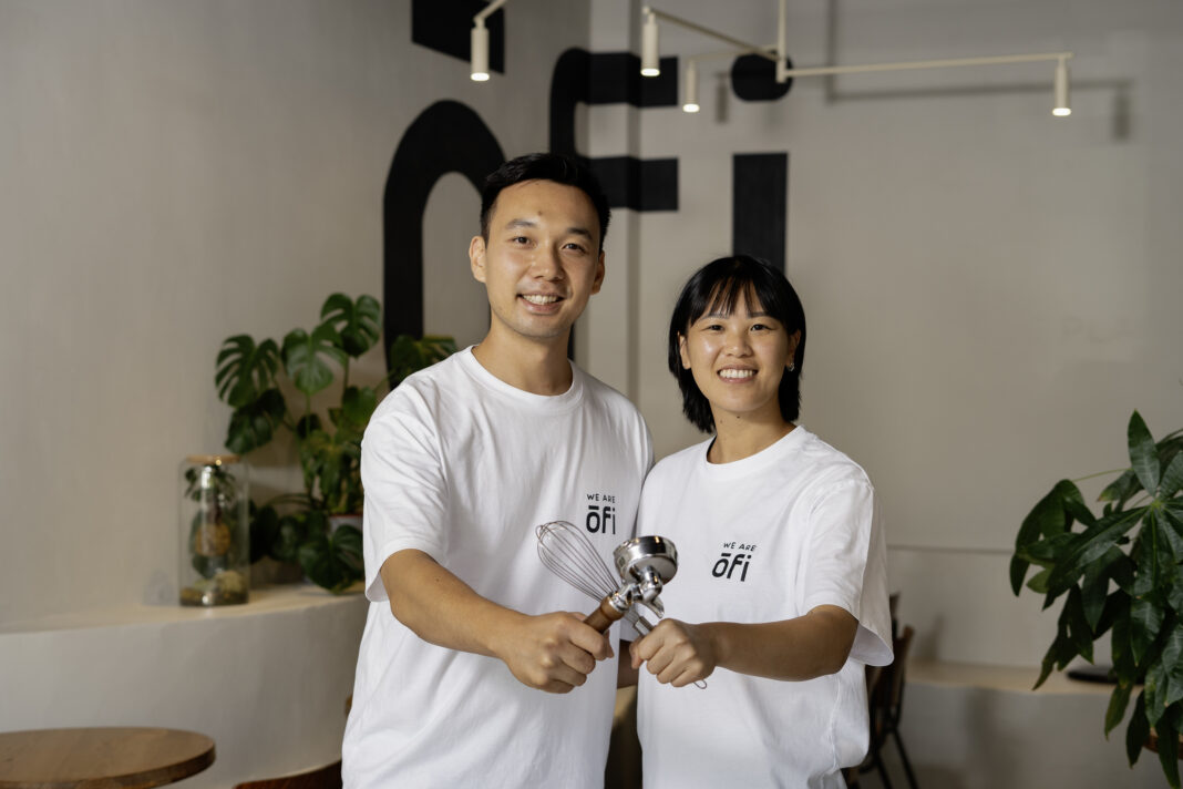 Ofi, el café de especialidad de dos veinteañeros de origen chino que ha conquistado La Piovera madrileña: "Nuestras familias no entendían nuestro modelo de negocio"