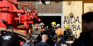 Un muerto por el derrumbe de una escalera de un edificio afectado por la DANA en Benetússer