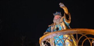 Así han sido las Cabalgatas de los Reyes Magos 2025: caramelos, música e ilusión