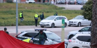 La autopsia preliminar determina que el menor murió de una puñalada en el corazón al salir del instituto en Gerena