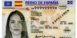 Un problema informático paraliza los trámites de emisión y renovación del DNI y el pasaporte desde el viernes
